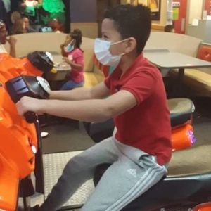 Meet your Posher, Ashly